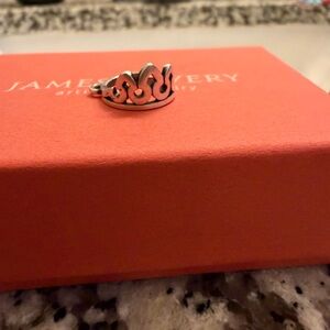 James avery tiara charm (broken)